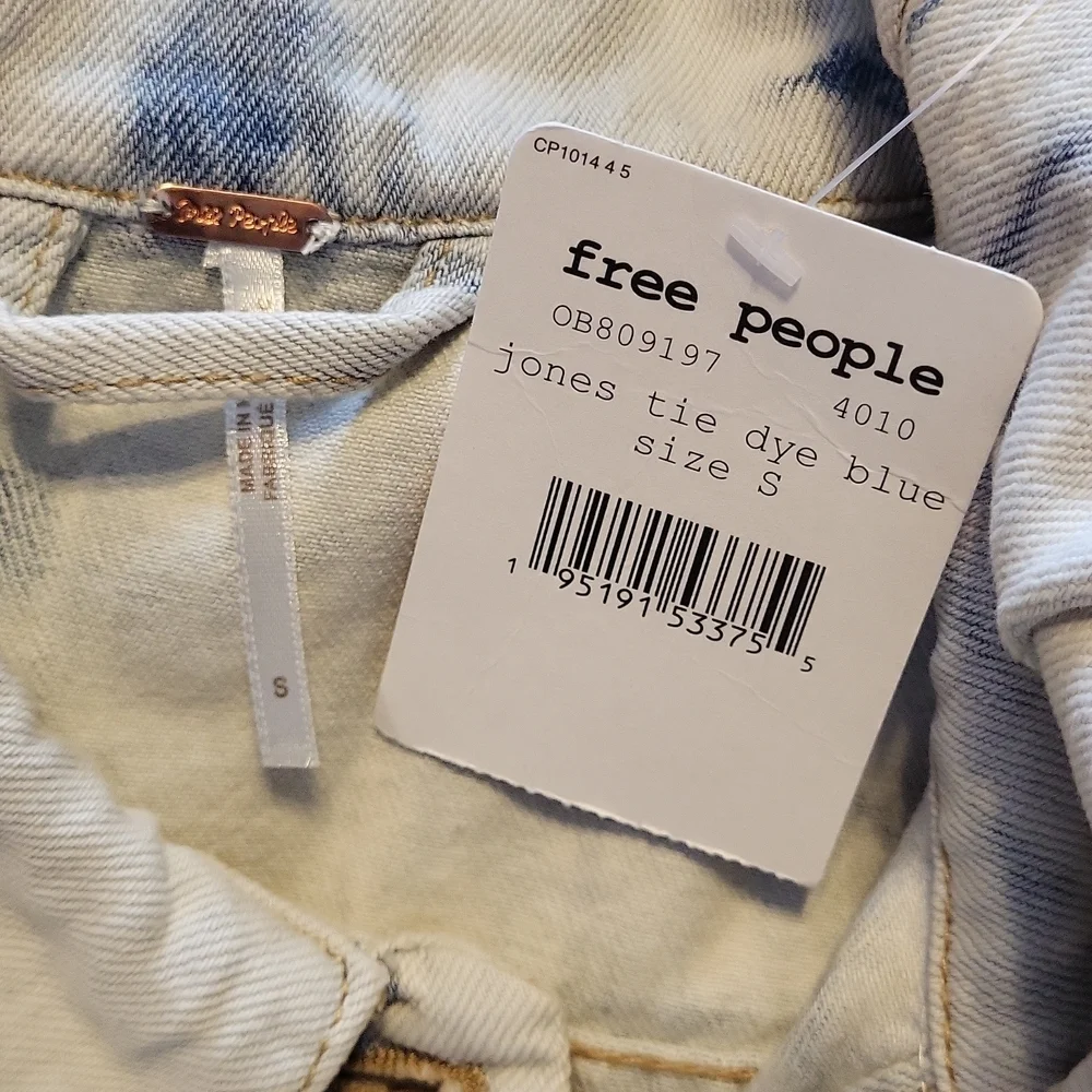 NWT Free People Rumors Denim Jacket in Jones Tie Dye Blue Size Small Jean - Picture 2 of 7